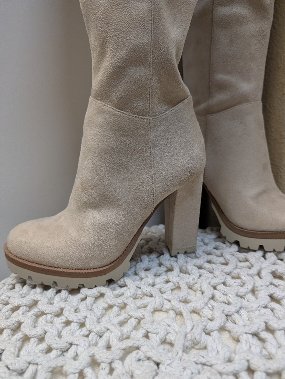 NEW JLO Jennifer Lopez Harlie Over-the-Knee Boots - Picture 4 of 5